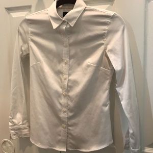 Banana Republic Tailored Fit Button Down
